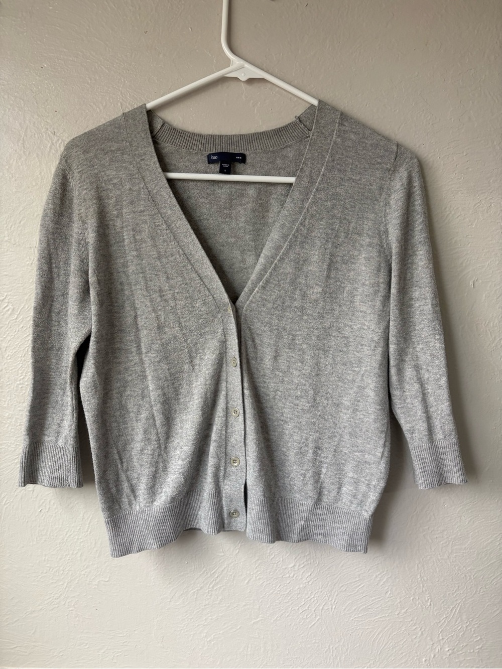 GAP Women's Light Gray V-Neck Button Cardigan 100% Cotton
